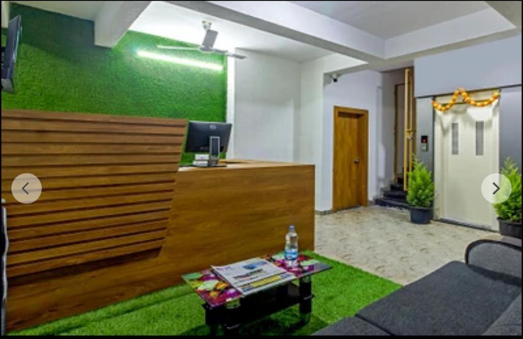 Eon It Park Corporate Hotel Пюн Екстериор снимка